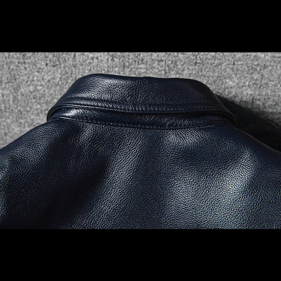 Lässige schwarze Motorrad-Lederjacke