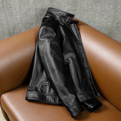 Lässige schwarze Motorrad-Lederjacke