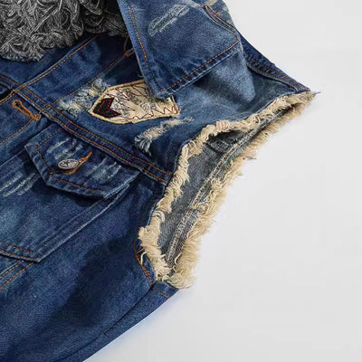 Retro dunkelblaue zerrissene Jeansweste